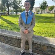 Profesor de educación primaria especializado en educación física con gran vocación